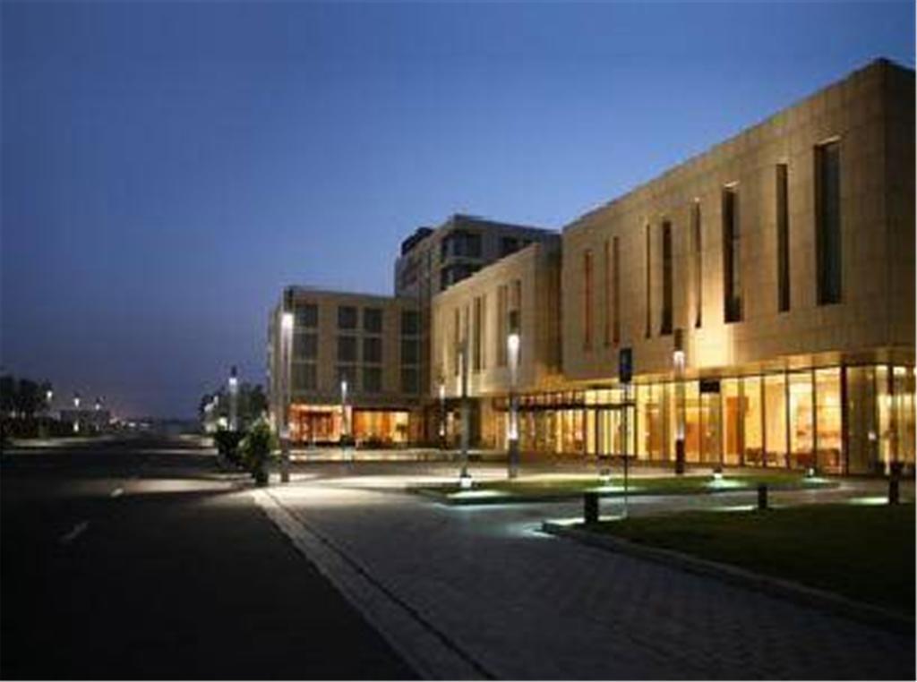 Howard Johnson Plaza Lingang Shanghai Nanhui Ngoại thất bức ảnh