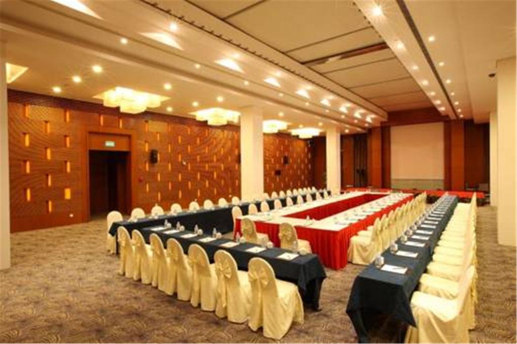 Howard Johnson Plaza Lingang Shanghai Nanhui Ngoại thất bức ảnh