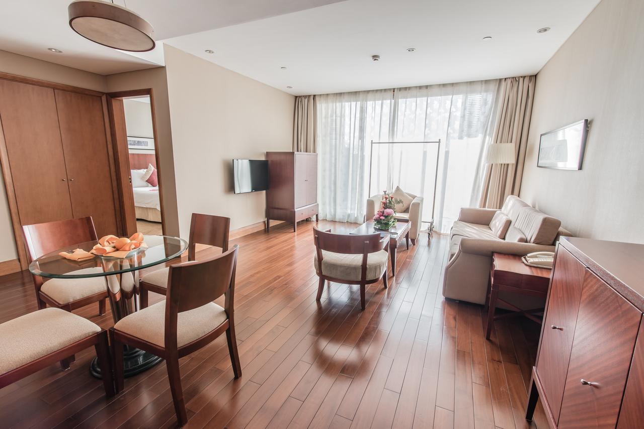 Howard Johnson Plaza Lingang Shanghai Nanhui Ngoại thất bức ảnh